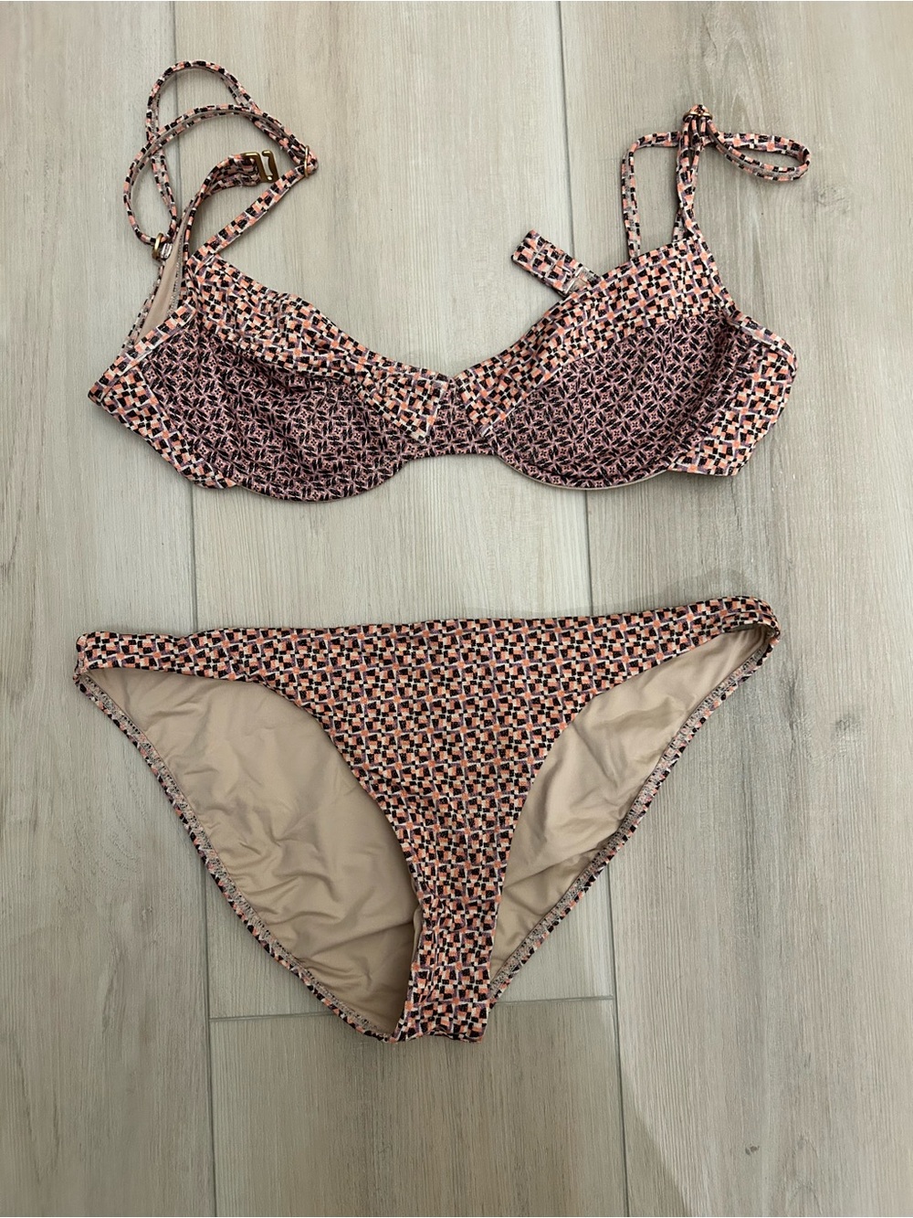 Patterned Two-Piece Bikini Set in Peach and Black
